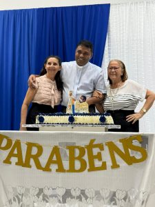 24 10MISSA DE ORDENACAO SACERDOTAL PE. JOHN 49