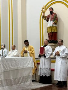 24 10MISSA DE ORDENACAO SACERDOTAL PE. JOHN 8