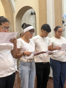 INVESTIDURA E RENOVACAO DOS COROINHAS 119