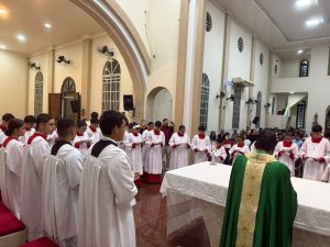 INVESTIDURA E RENOVACAO DOS COROINHAS 33