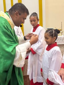 INVESTIDURA E RENOVACAO DOS COROINHAS 40