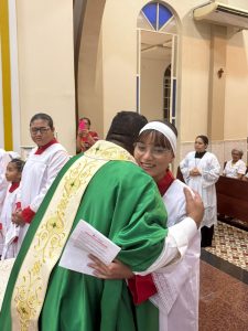 INVESTIDURA E RENOVACAO DOS COROINHAS 42