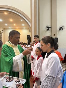 INVESTIDURA E RENOVACAO DOS COROINHAS 61